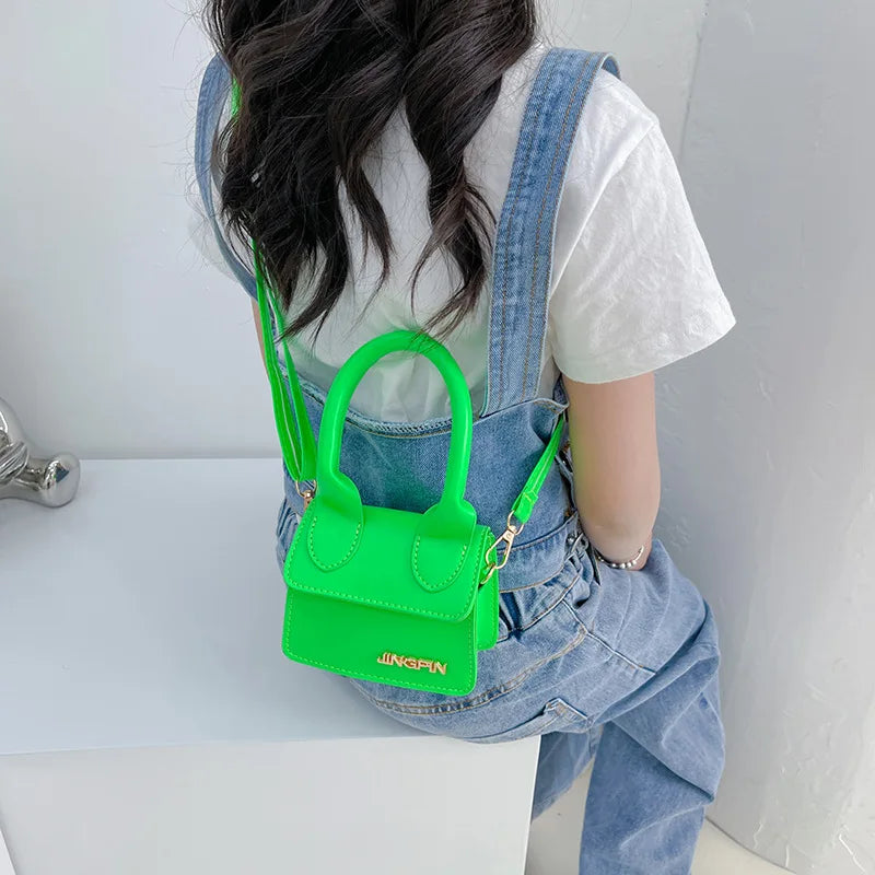 2023 New Kids Mini Crossbody Bags Cute Leather Purses and Handbags for Baby Girl Small Coin Wallet Pouch Box Girls Purse